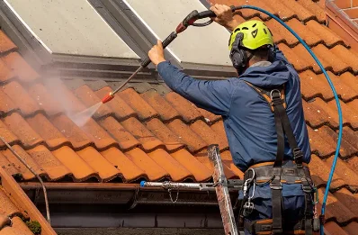 Démoussage et hydrofuge de toiture à Rouy